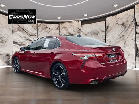 Used 2018 Toyota Camry XSE w/ Driver Assist Package FWD image 4