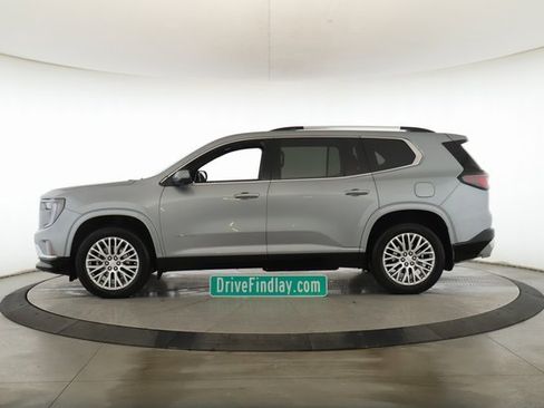 Used 2025 GMC Acadia Denali w/ LPO, Floor Liner Package image 9