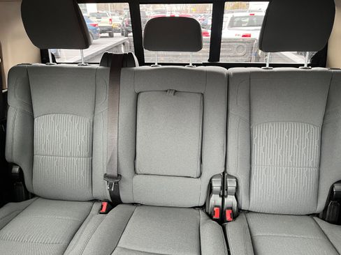 Used 2019 RAM 3500 Big Horn image 9