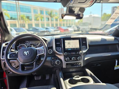 New 2026 RAM 1500 Big Horn AWD/4WD image 25