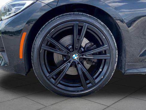 Used 2021 BMW 330i Sedan w/ Convenience Package RWD image 11