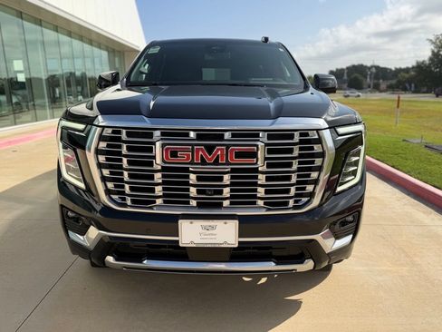 Used 2025 GMC Yukon Denali AWD/4WD image 10