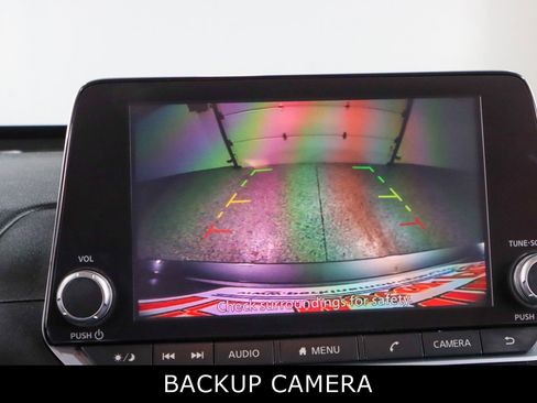 Used 2024 Nissan Altima 2.5 SV image 18