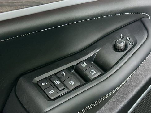 New 2026 Jeep Grand Cherokee Limited image 6