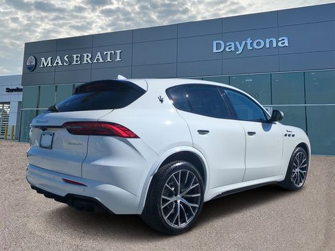 New 2026 Maserati Grecale Modena image 4