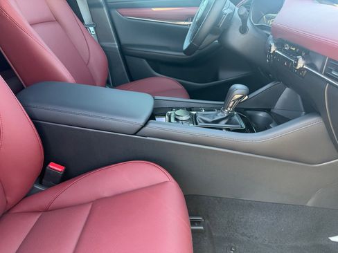 New 2026 MAZDA MAZDA3 Hatchback w/Premium Plus Pkg AWD/4WD image 30