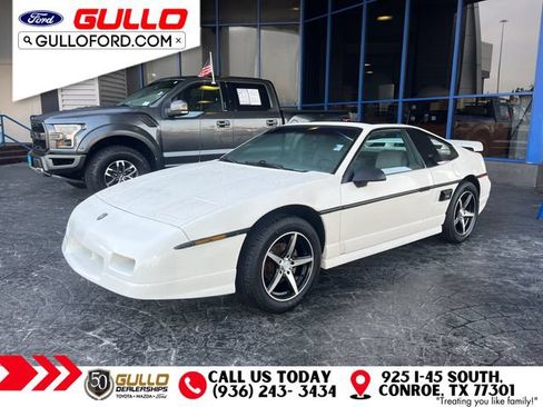 Used 1988 Pontiac Fiero GT RWD image 3