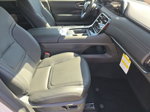 New 2026 Nissan Armada SV AWD/4WD image 21