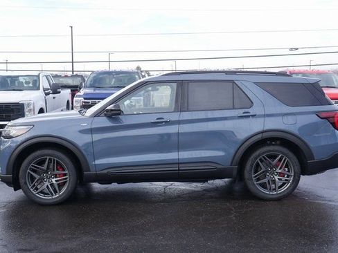New 2026 Ford Explorer ST-Line w/ ST-Line Street Pack AWD/4WD image 10
