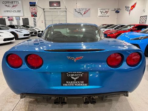 Used 2010 Chevrolet Corvette Coupe w/ 3LT RWD image 4