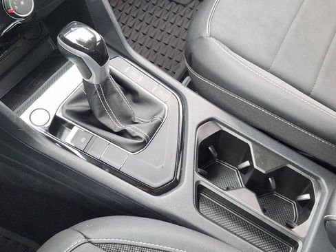 Used 2023 Volkswagen Taos SE FWD image 20