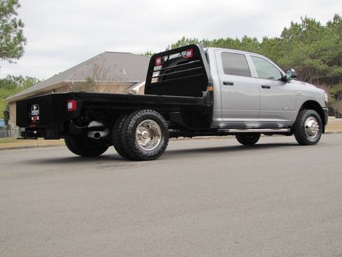 Used 2022 RAM 3500 Tradesman w/ Max Tow Package image 10