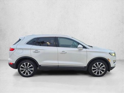 Used 2019 Lincoln MKC Reserve AWD/4WD image 4