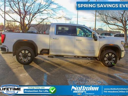 Used 2024 GMC Sierra 3500 Denali w/ Denali Reserve Package AWD/4WD image 7