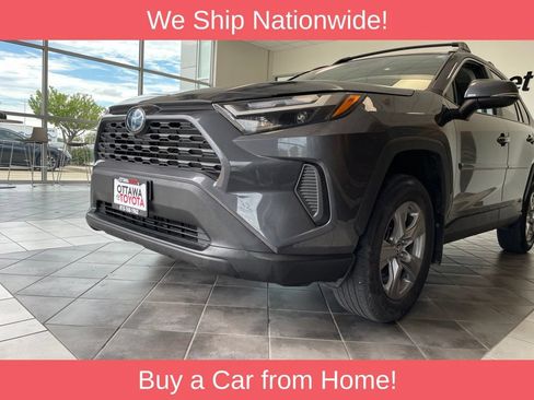 Used 2022 Toyota RAV4 XLE w/ Convenience Package AWD/4WD image 17