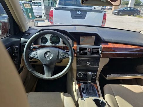 Used 2010 Mercedes-Benz GLK 350 2WD image 7