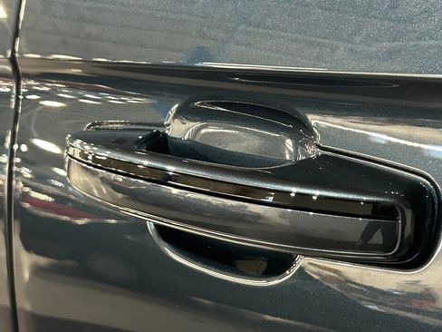 New 2026 Lincoln Navigator Reserve w/ Jet Appearance Package AWD/4WD image 15