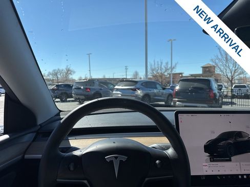Used 2024 Tesla Model Y Performance AWD/4WD image 18