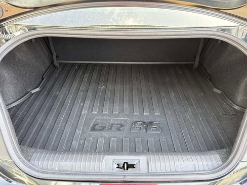 Used 2023 Toyota GR86 Premium image 9