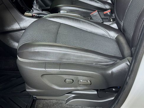 Used 2022 Buick Encore Preferred w/ Safety Package AWD/4WD image 16