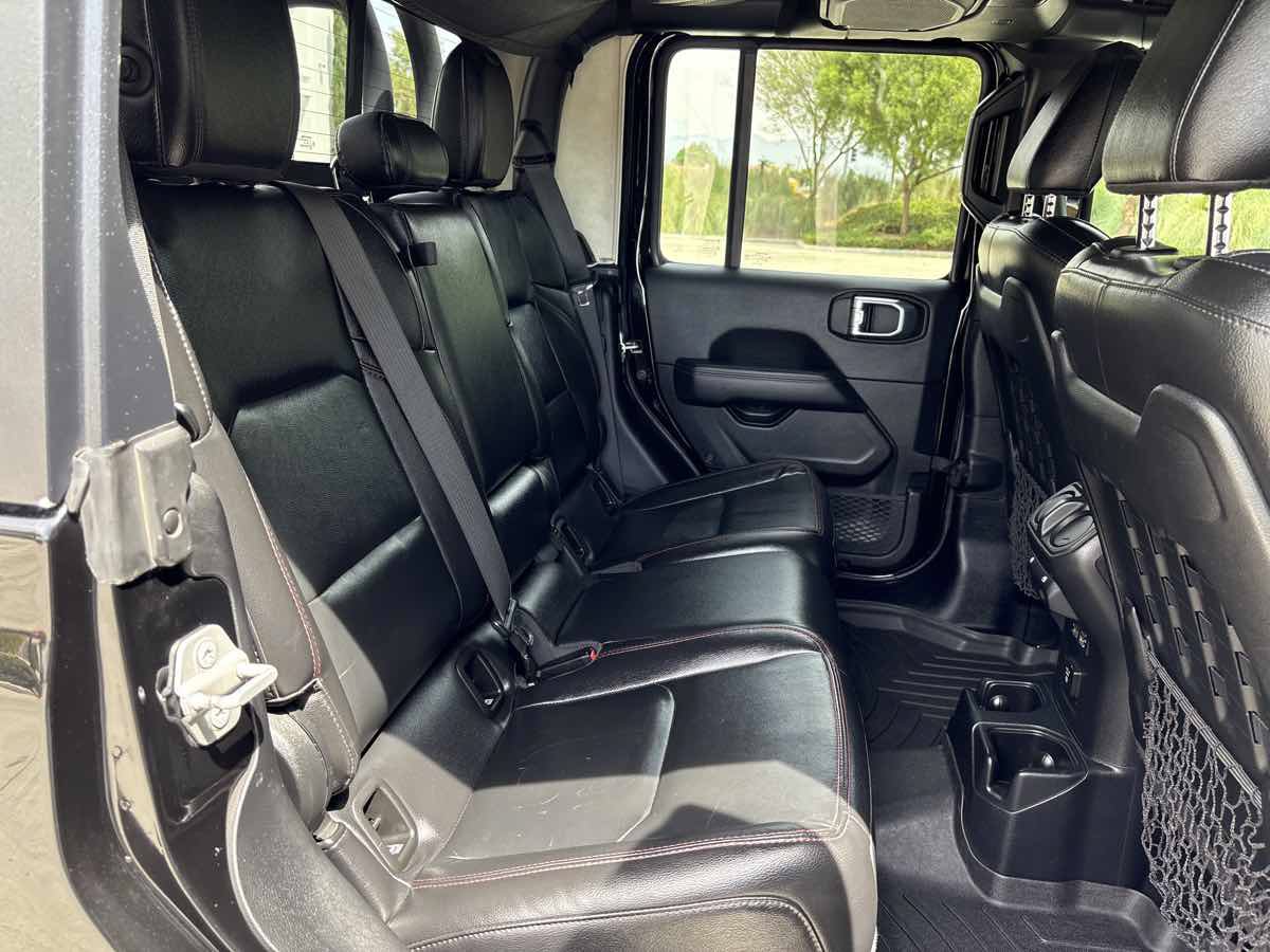 Used 2021 Jeep Gladiator Rubicon AWD/4WD image 18