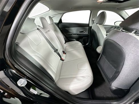 Used 2023 Hyundai Elantra Limited w/ Cargo Package image 30