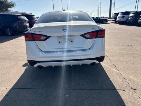 Used 2021 Nissan Altima 2.5 SL FWD image 6