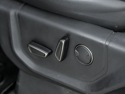 Used 2018 Ford F150 Raptor w/ Equipment Group 802A Luxury image 25