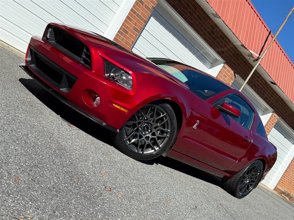 Used 2014 Ford Mustang Shelby GT500 w/ Equipment Group 821A RWD image 4