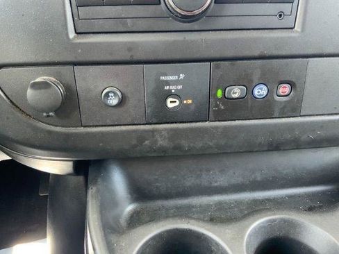 Used 2019 Chevrolet Express 2500 w/ Driver Convenience Package RWD image 16