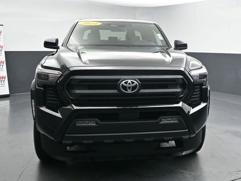 Used 2024 Toyota Tacoma SR5 image 3