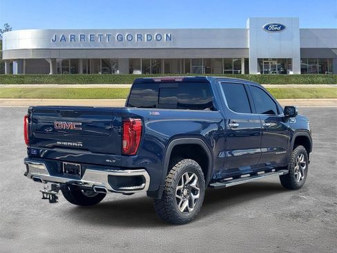 Used 2022 GMC Sierra 1500 SLT w/ SLT Premium Plus Package AWD/4WD image 4