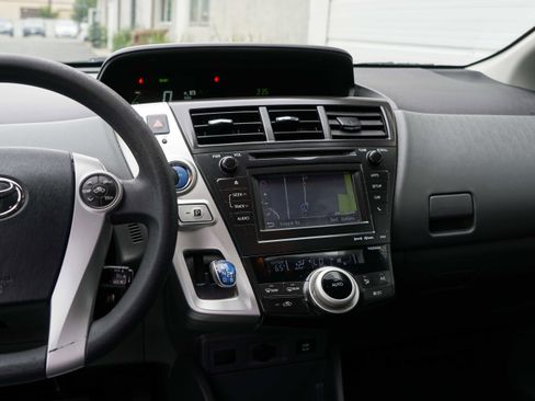 Used 2012 Toyota Prius V Three FWD image 39