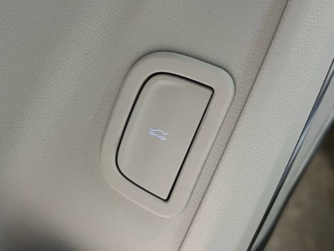 New 2026 Buick Enclave Avenir w/ Super Cruise Package image 16