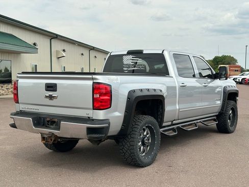 Used 2016 Chevrolet Silverado 2500 LT AWD/4WD image 6