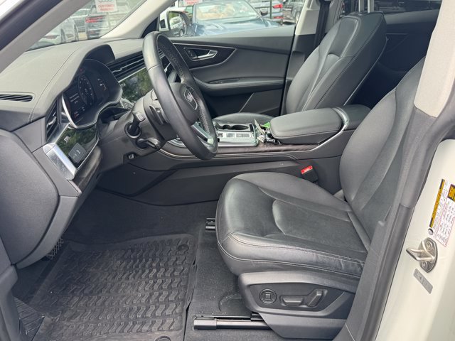 Certified 2023 Audi Q8 Premium Plus w/ Premium Plus Package AWD/4WD image 27