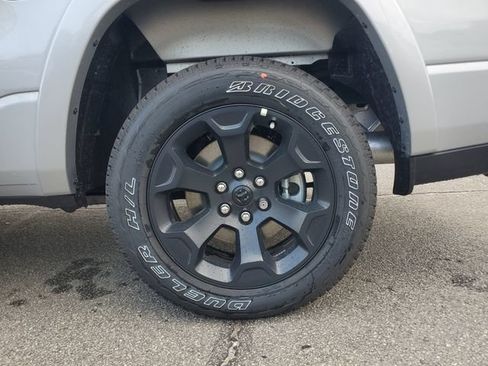 New 2026 RAM 1500 Big Horn AWD/4WD image 14