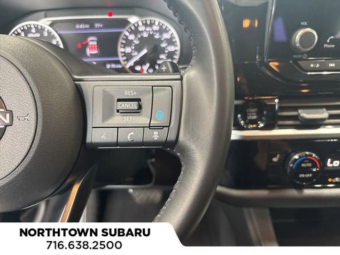 Used 2025 Nissan Pathfinder SV image 20