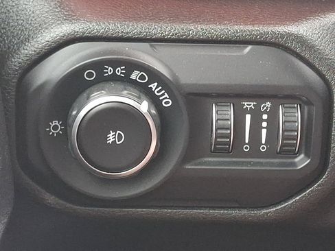 Used 2019 Jeep Wrangler Unlimited Rubicon AWD/4WD image 25