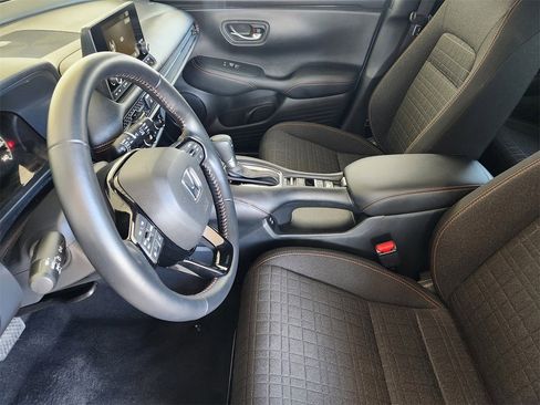 Certified 2025 Honda HR-V Sport image 12