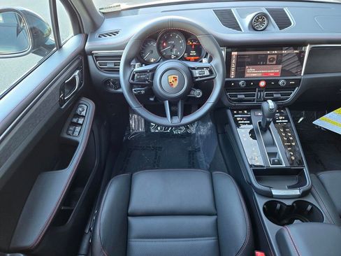 New 2026 Porsche Macan GTS image 16