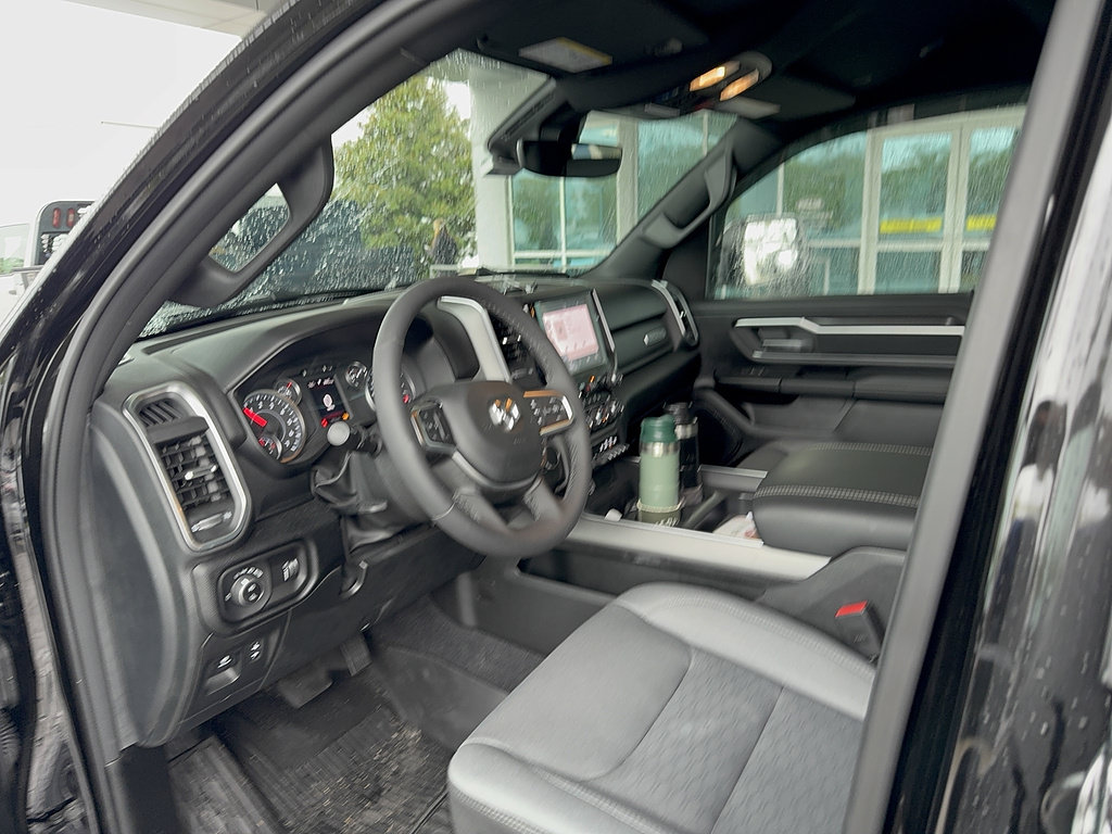 Used 2026 RAM 1500 Big Horn AWD/4WD image 6