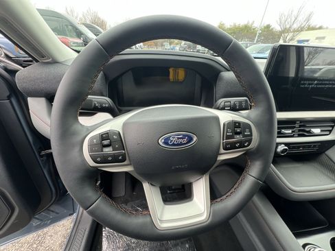 New 2026 Ford Explorer Active w/ Active Comfort Package image 16