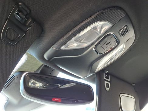 Used 2025 Jeep Compass Limited AWD/4WD image 16