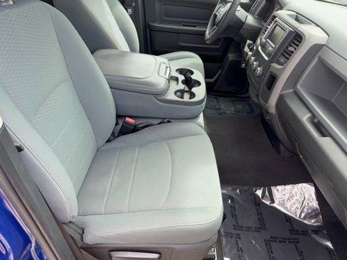 Used 2018 RAM 1500 Express RWD image 30