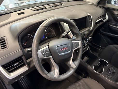 Used 2024 GMC Terrain SLE w/ Driver Convenience Package image 17
