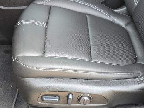 Used 2023 Chevrolet Blazer LT FWD image 27