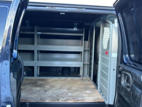 Used 2013 GMC Savana 2500 w/ Power Package image 16