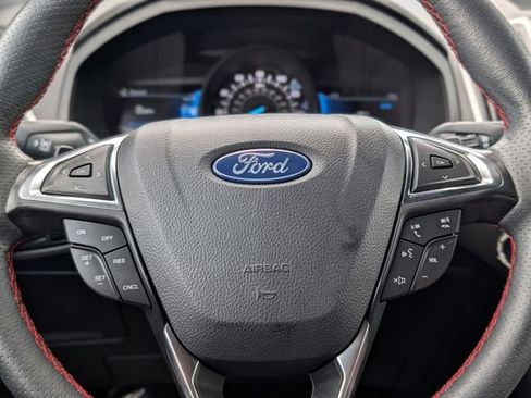 Used 2024 Ford Edge ST-Line w/ Class II Trailer Tow Package AWD/4WD image 24