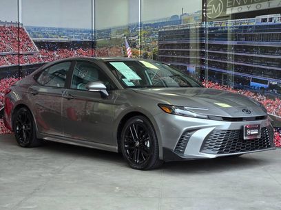Used 2025 Toyota Camry SE w/ Convenience Package